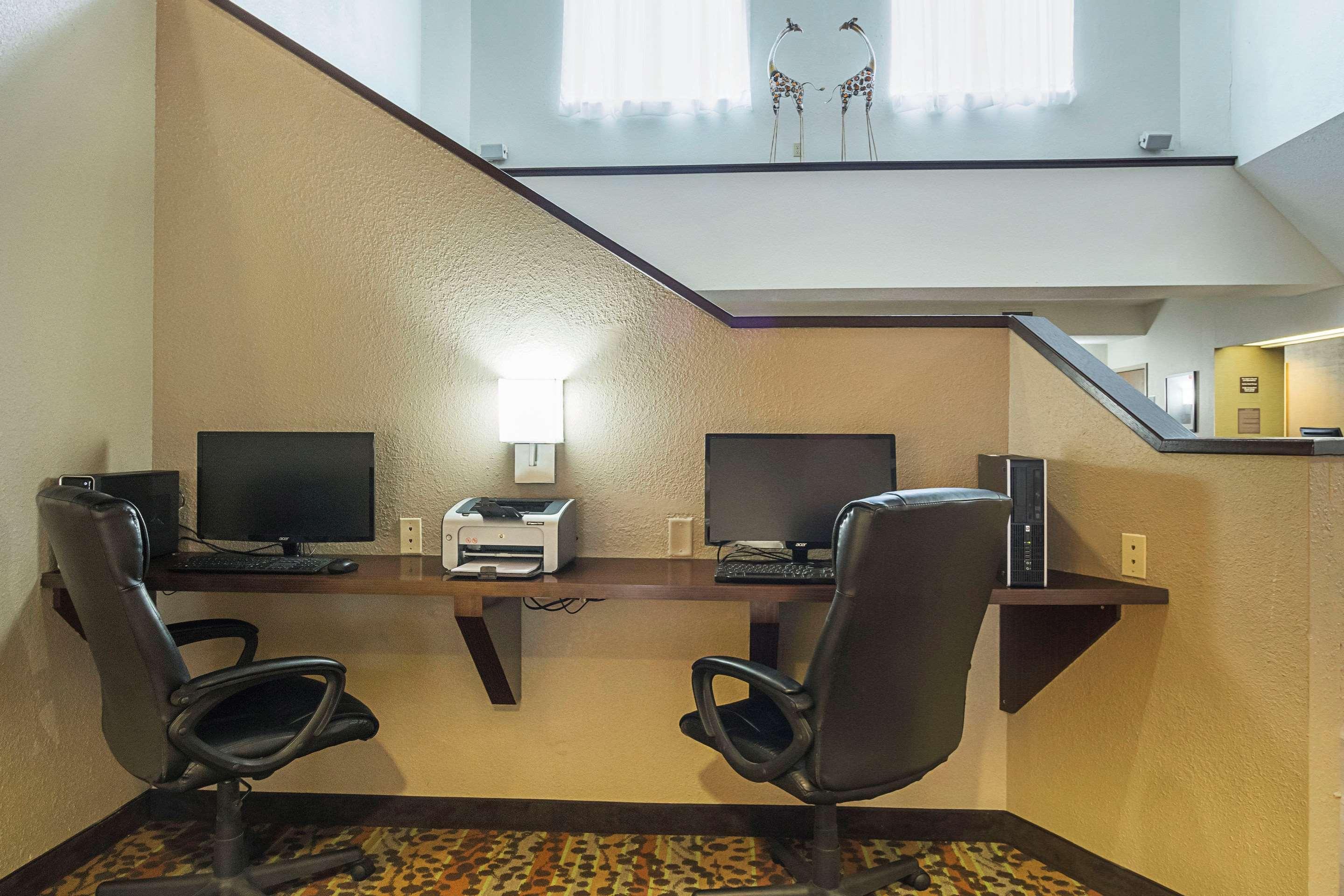 Sleep Inn & Suites Дэнвилл Экстерьер фото